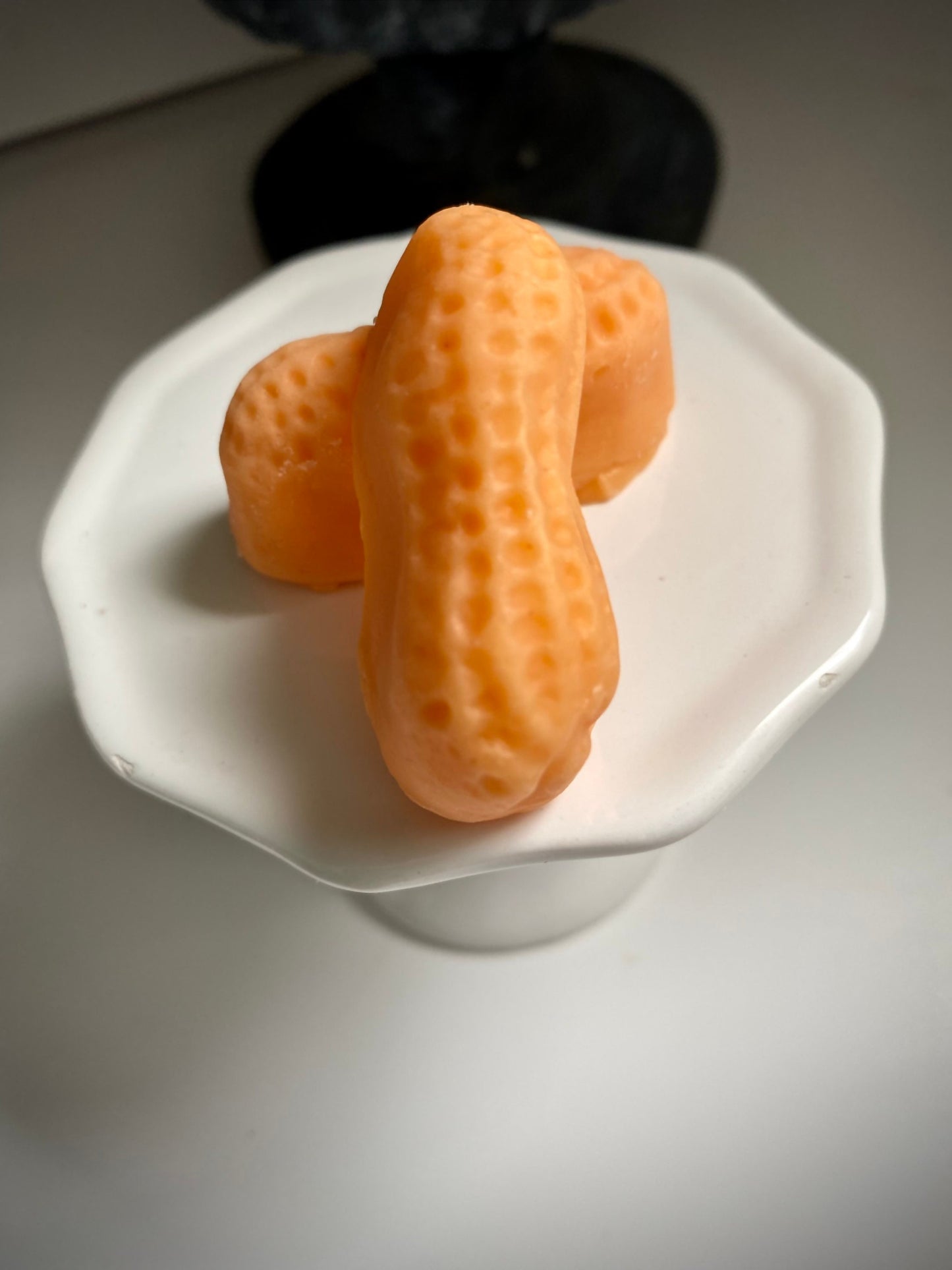 Peanut Candy Wax Melts / Orange Marshmallow Wax Melts / Peanut embeds